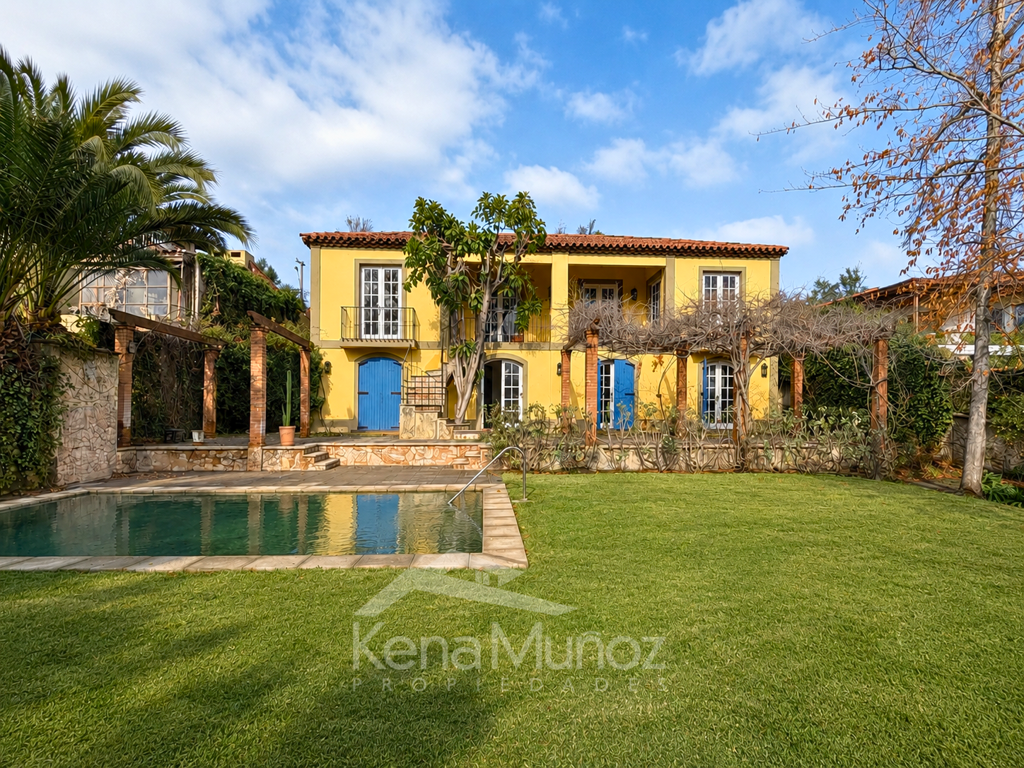 Gran Casa Provenzal con Orientación Norte y Linda Vista