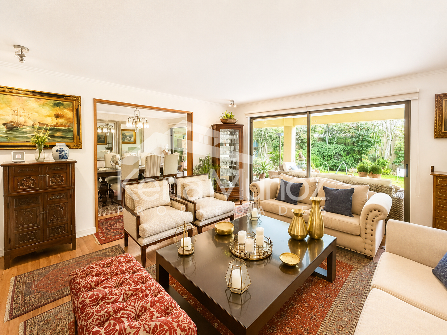 CASA IMPECABLE EN CALLE TRANQUILA